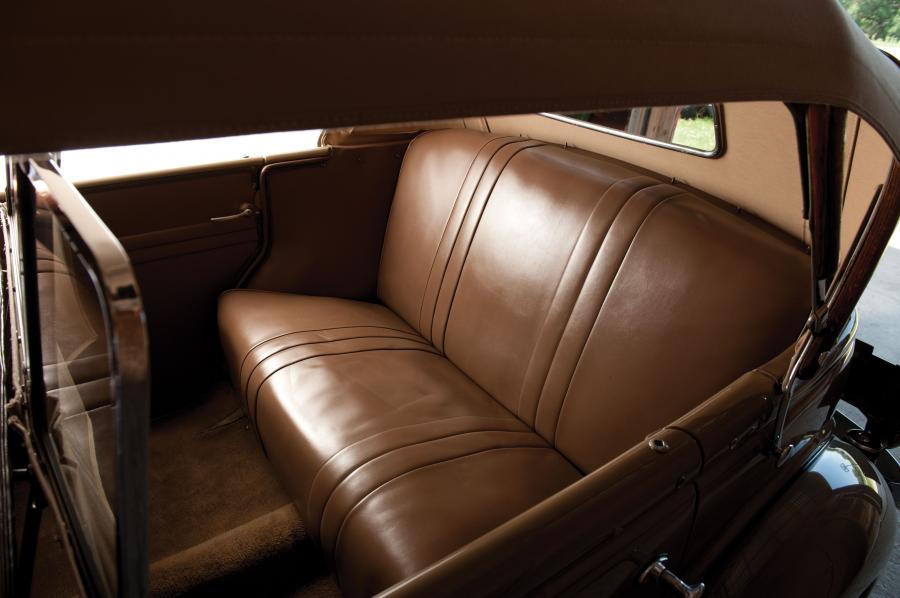  Ford DeLuxe Phaeton 1935 года  (фото 18 из 33)